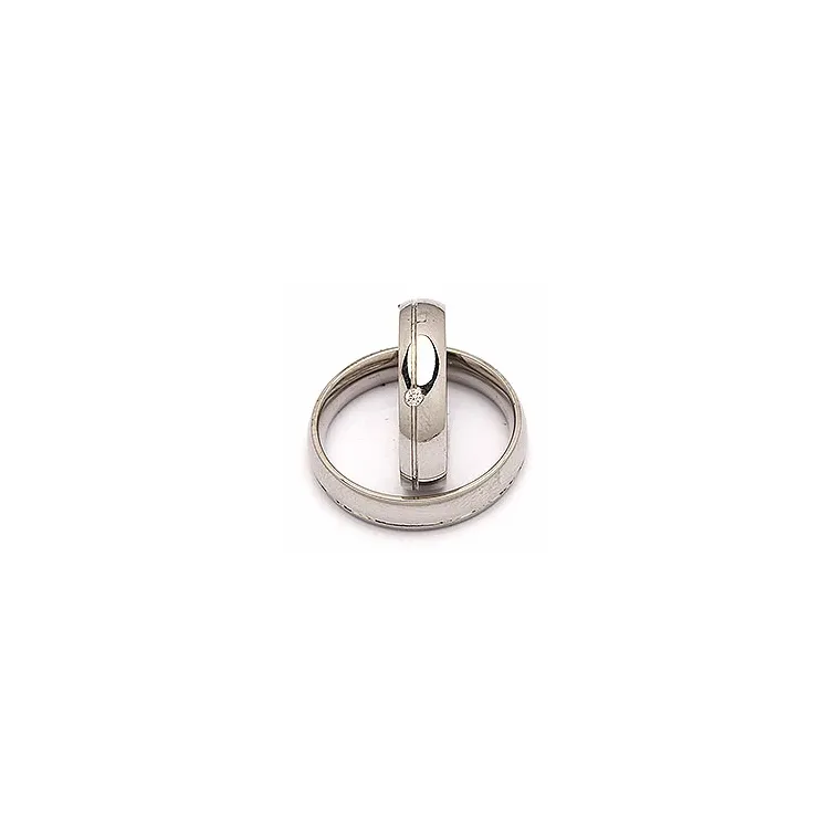 Gifteringer i stål 0,025 ct