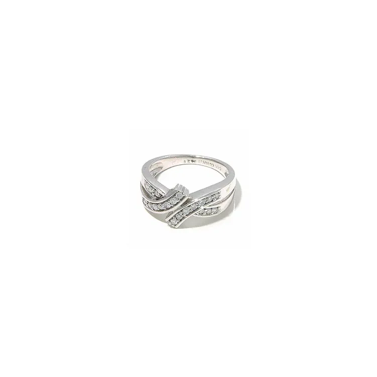 hvittgulls ring i 14 karat hvitt gull 0,26 ct