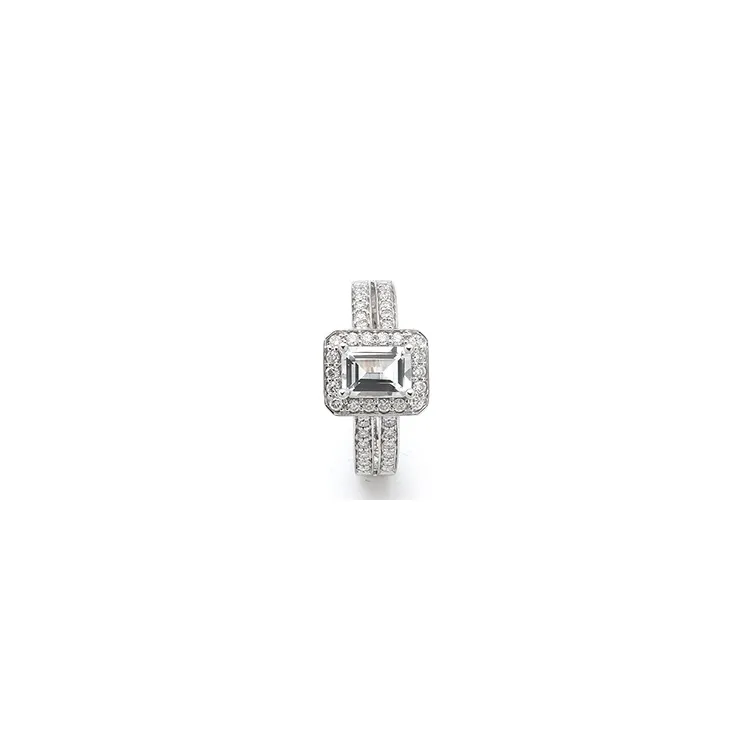 firkantet diamantring i 14 karat hvitt gull 0,43 ct 