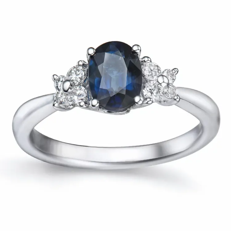 safir diamantring i 14 karat hvitt gull 0,18 ct 0,81 ct