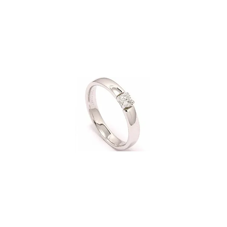 hvittgulls ring i 14 karat hvitt gull 0,20 ct