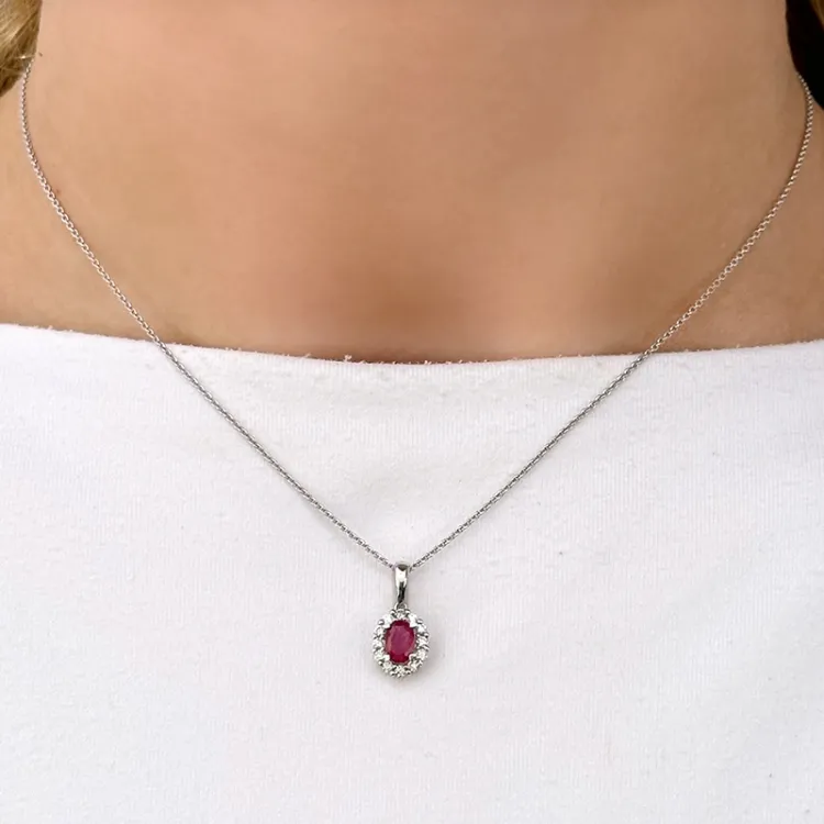 rubin anheng i 14 karat hvitt gull 0,21 ct 0,63 ct
