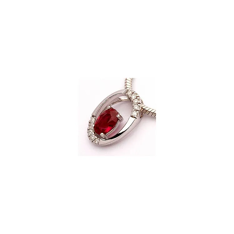 Anheng i 14 karat hvitt gull 0,06 ct 0,63 ct