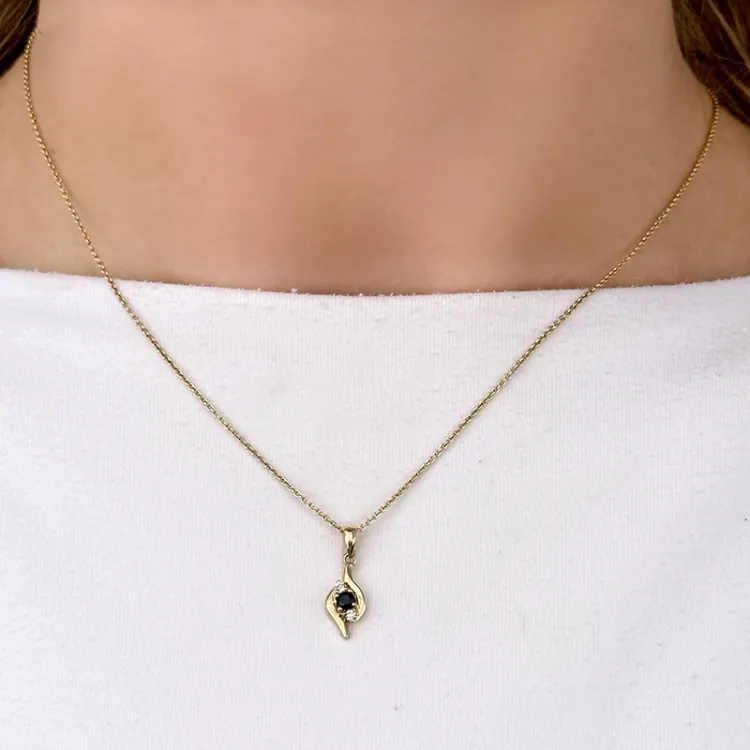safir anheng i 14 karat gull 0,05 ct 0,16 ct