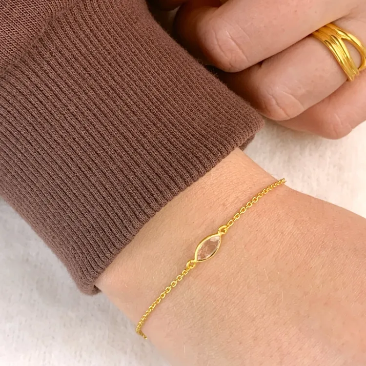 Hvit krystall armbånd i forgylt sølv 19,0 cm x 5,0 mm