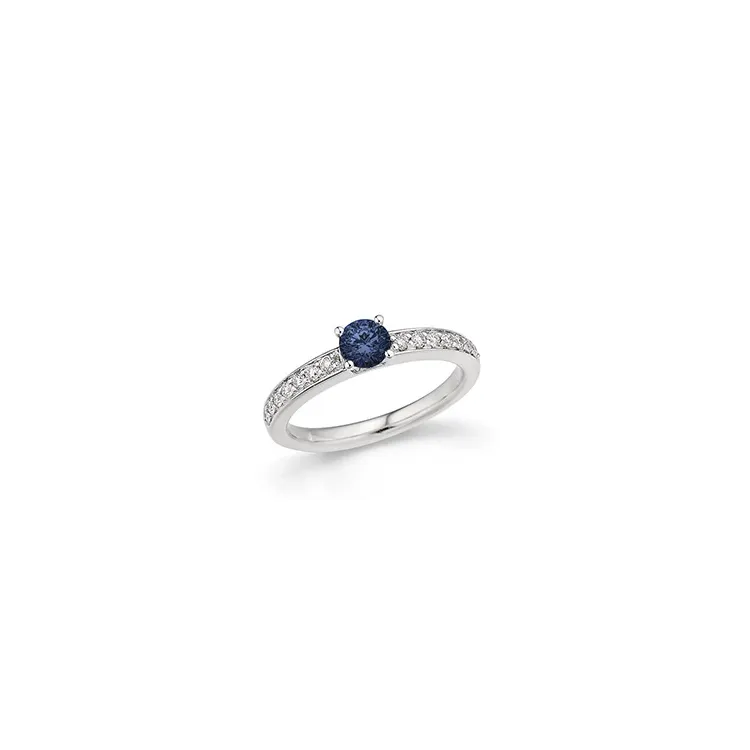 blå safir diamantring i 14 karat hvitt gull 0,20 ct 