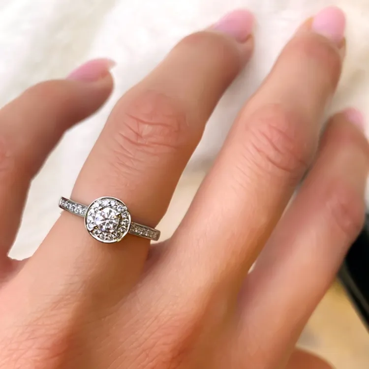 diamantring i 14 karat hvitt gull 0,34 ct