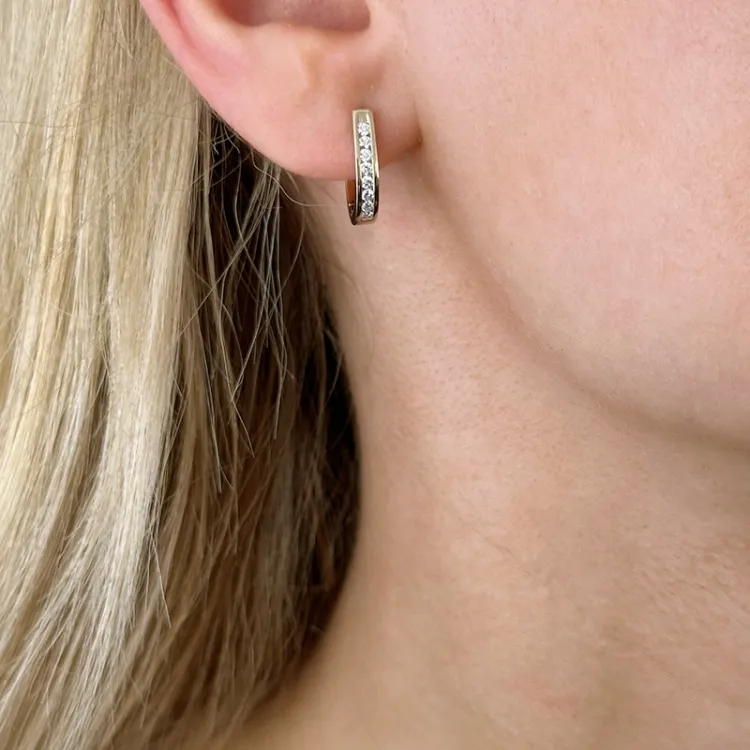 Creol i 14 karat gull med diamanter