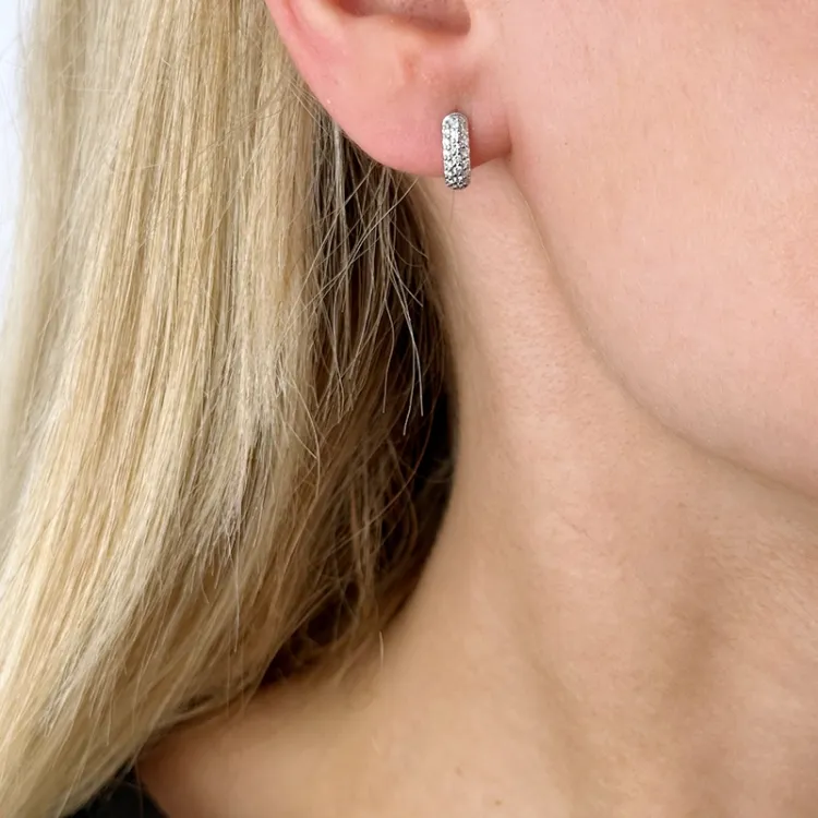 10 mm diamant creol i 14 karat hvitt gull med diamant