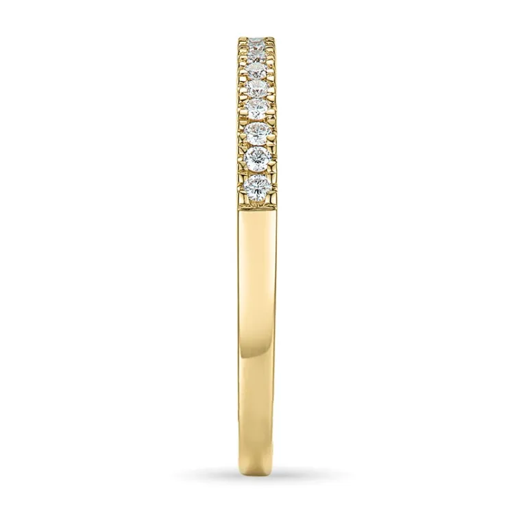smal diamant alliansering i 14 karat gull 0,154 ct