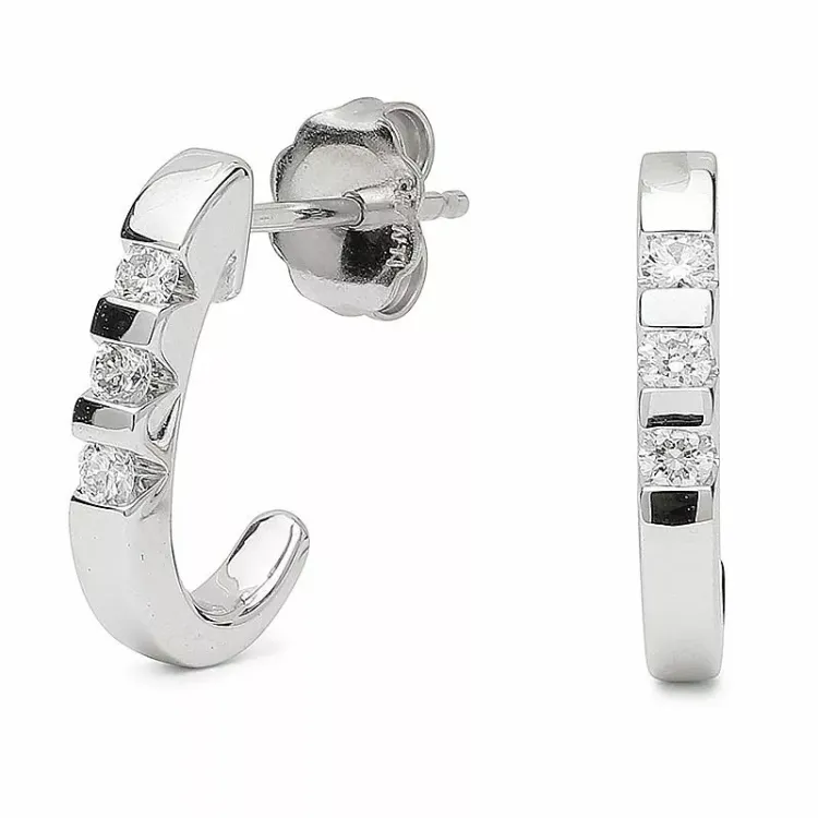 diamant halvcreol i 14 karat hvitt gull med diamant