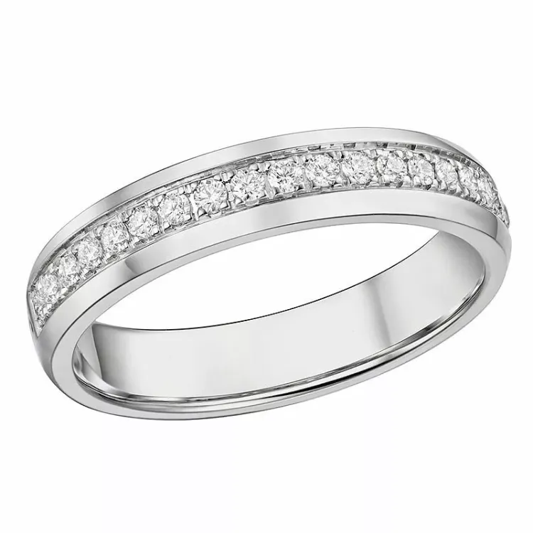 diamantring i 14 karat hvitt gull 0,21 ct