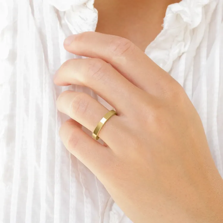 5 og 3 mm gifteringer i 14 karat gull - par