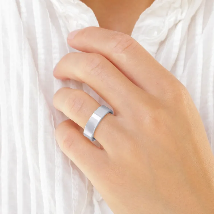 6 og 5 mm gifteringer i 9 karat hvitt gull 0,03 ct - par