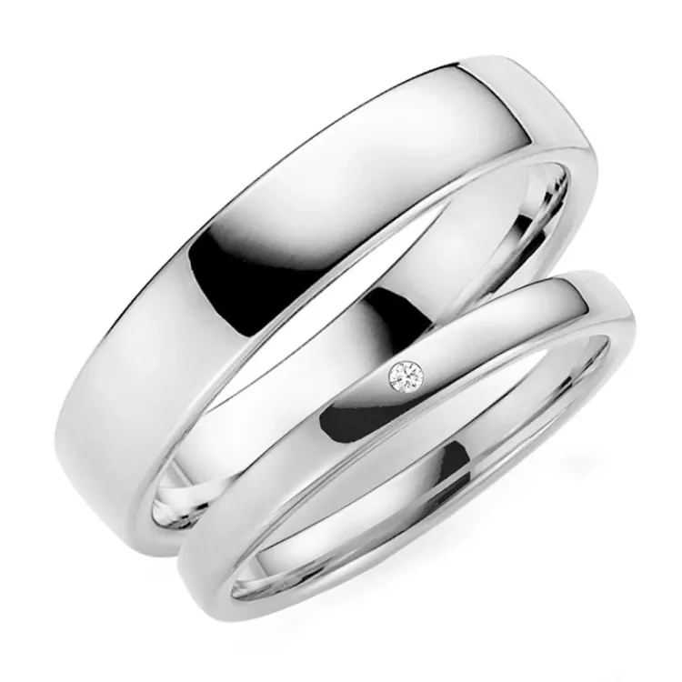5 og 3 mm diamant gifteringer i 14 karat hvitt gull - par