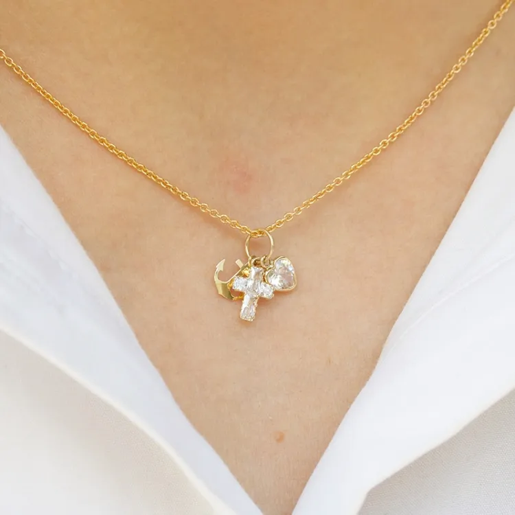 tro-håp-kjærlighet zirkon anheng i 9 karat gull - Amoré