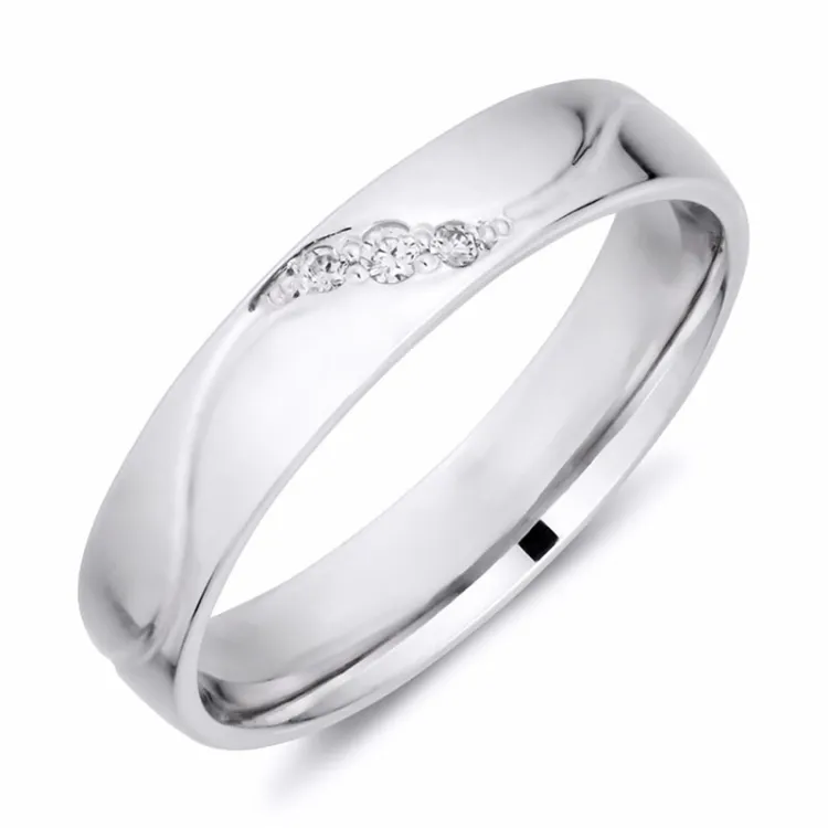 4 mm diamant giftering i 9 karat hvitt gull 0,008 ct og 0,015 ct