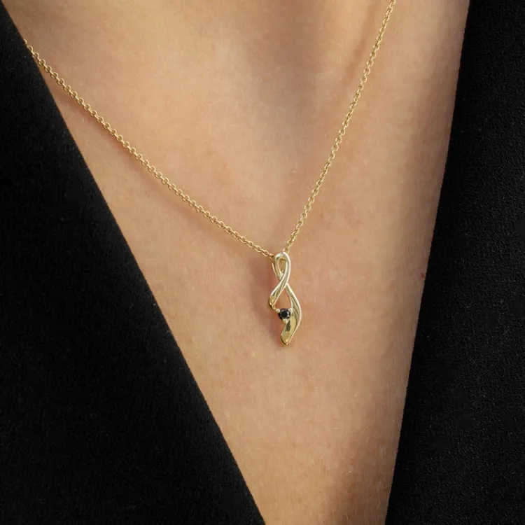 abstrakt svart diamant anheng i 9 karat gull 0,03 ct