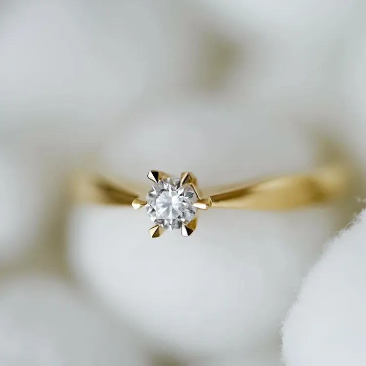 0,20 ct diamant solitairering i 14 karat gull 0,20 ct