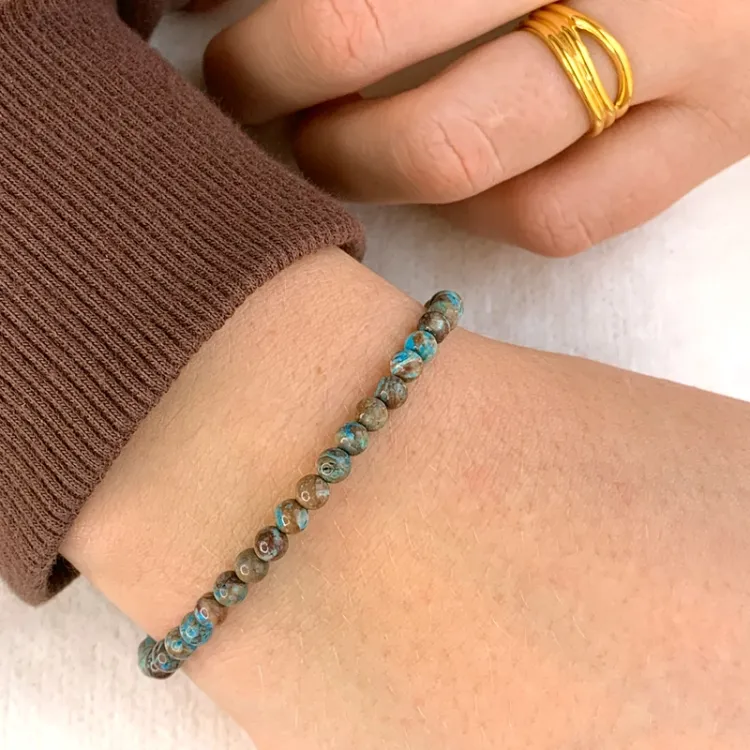 multifarget turkis jasper armbånd i silke snor 17 cm plus 3 cm x 4,4 mm - Loom Stones