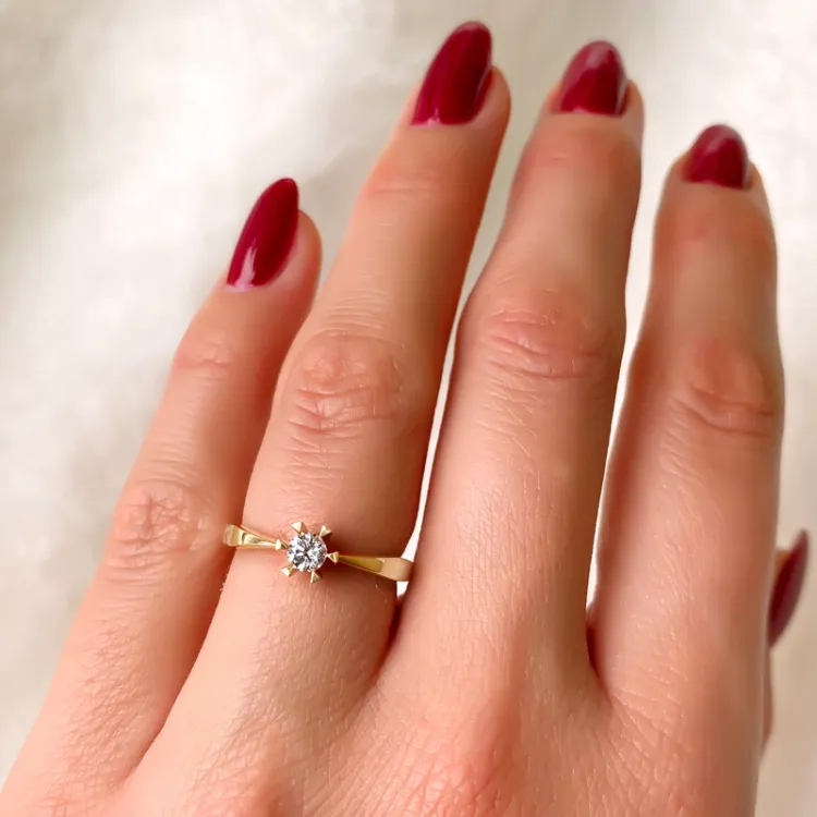 0,20 ct lab grown diamant solitairering i 14 karat gull 0,20 ct