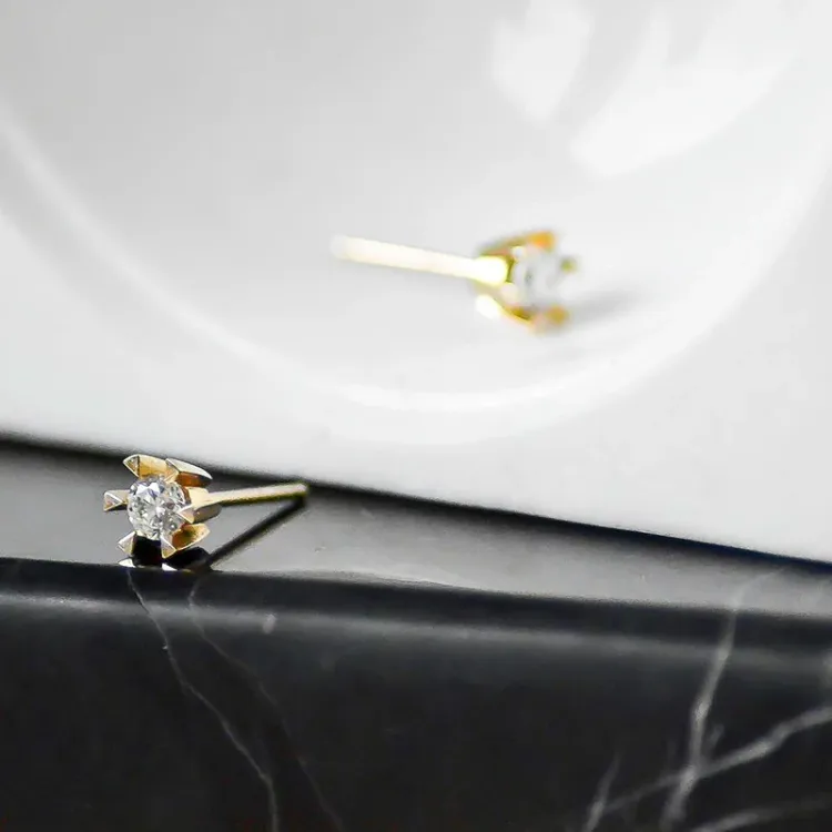 2 x 0,20 ct lab grown diamant solitaireørepynt i 14 karat gull med lab grown diamant 
