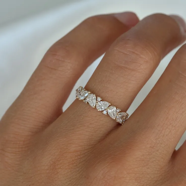 lab grown diamant ring i 14 karat gull 0,94 ct 0,05 ct