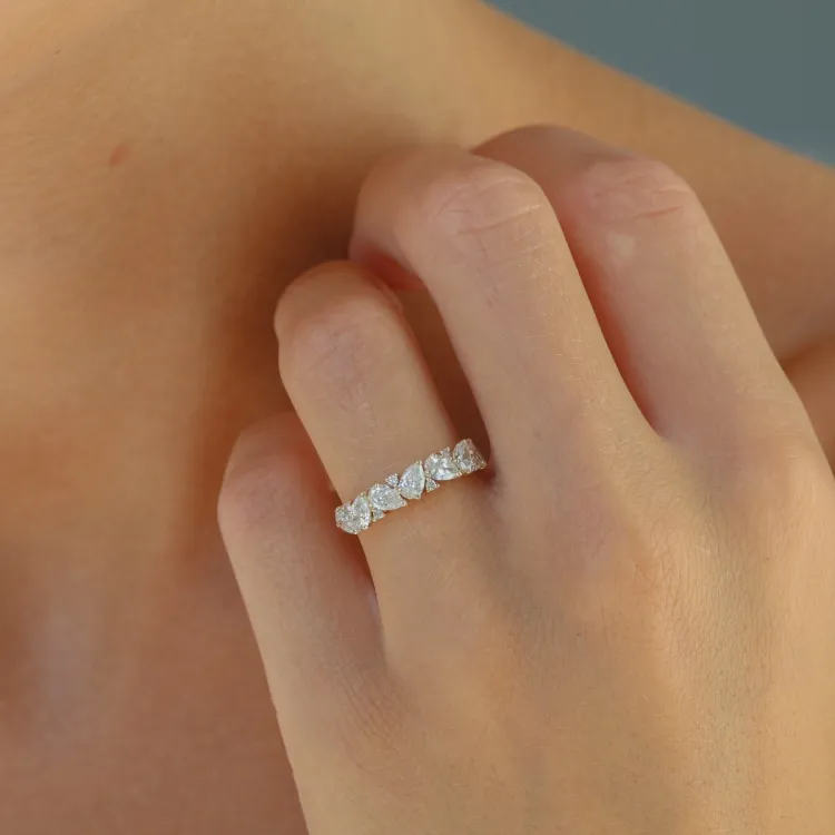 lab grown diamant ring i 14 karat gull 0,94 ct 0,05 ct