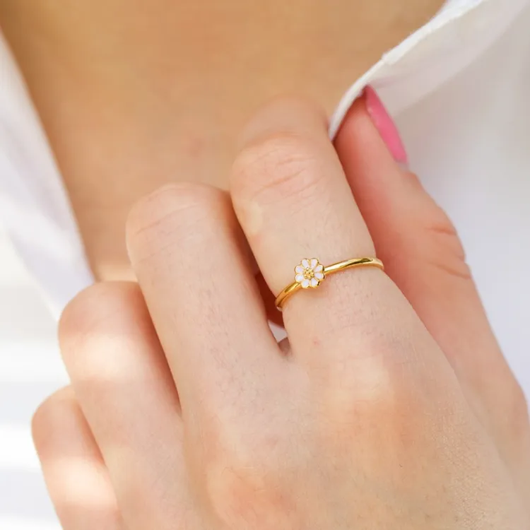 5 mm margeritt lilla ring i forgylt sølv - Maggie