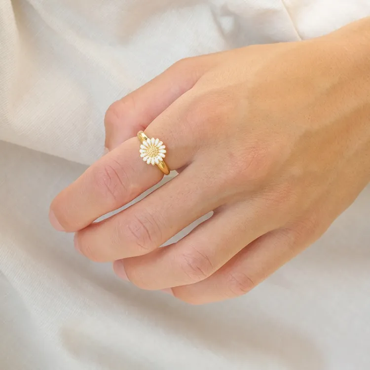 10 mm margeritt ring i forgylt sølv - Matilda