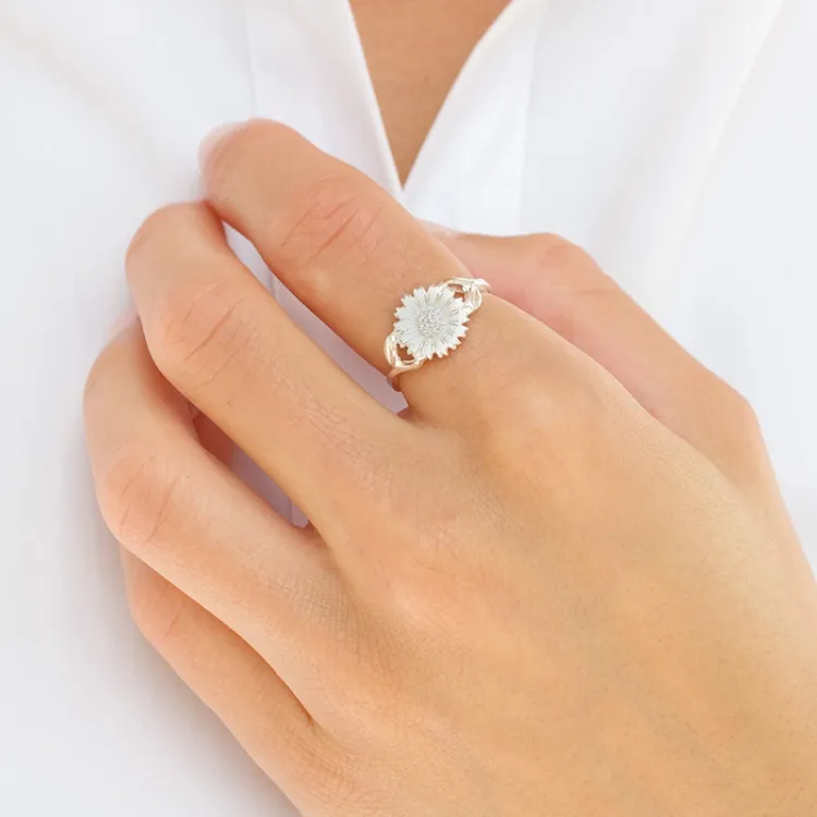 10 mm margeritt ring i sølv - Marie