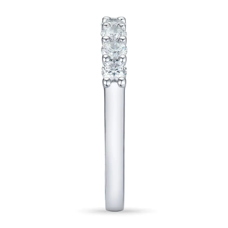 Diamant alliansering i 14 karat hvitt gull 0,33 ct