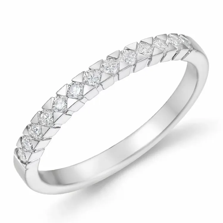 diamant alliansering i 14 karat hvitt gull 0,26 ct