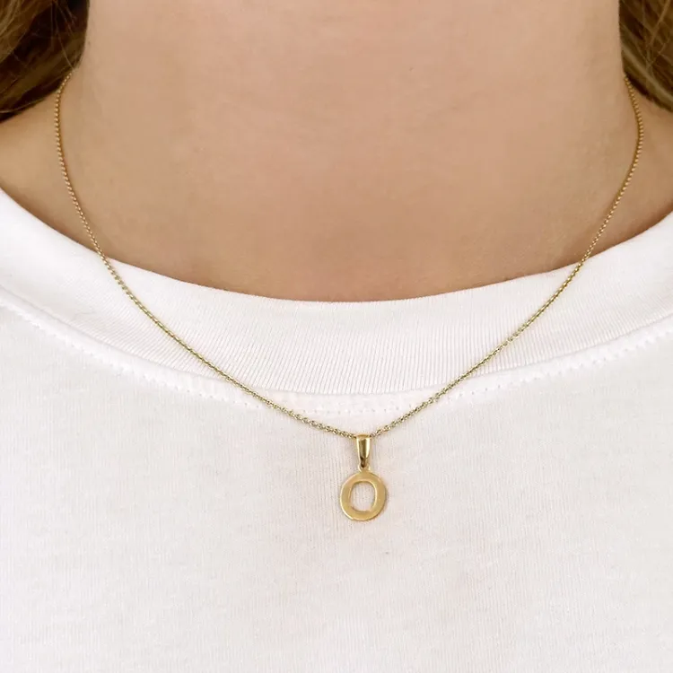 bokstav o anheng i 8 karat - My Letter