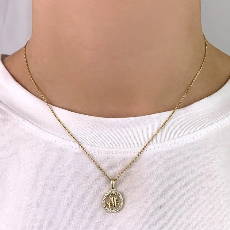stjernetegn krepsen zirkon anheng i 8 karat - Gold Collection