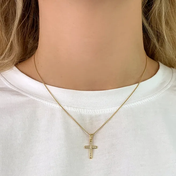 kors zirkon anheng i 8 karat