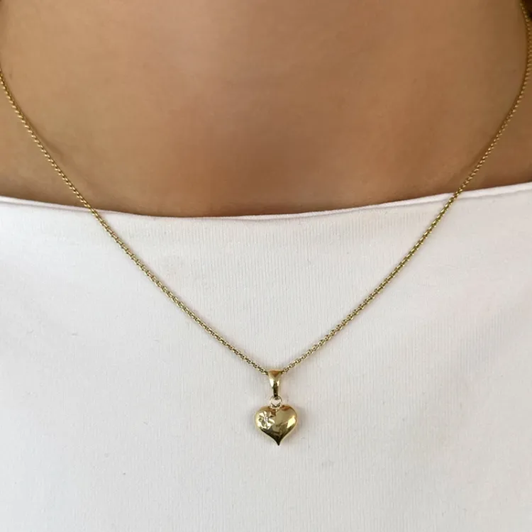 hjerte zirkon anheng i 9 karat gull - Amoré