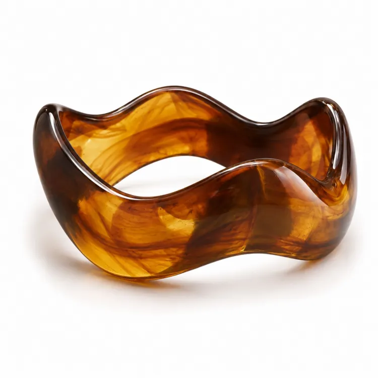 konjakk farget bangle i resin - AURA