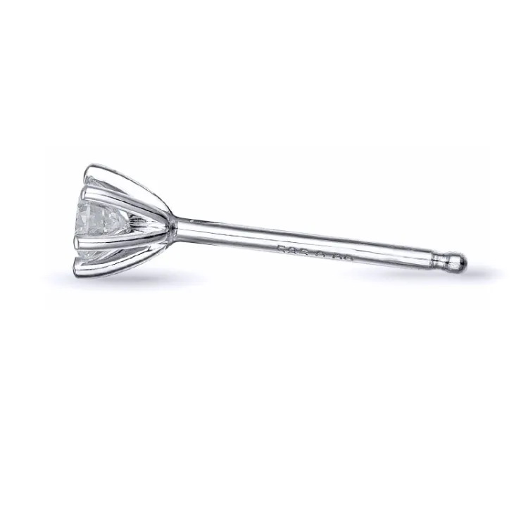 1 x 0,10 ct diamant solitaireørepynt i 14 karat hvitt gull med diamant