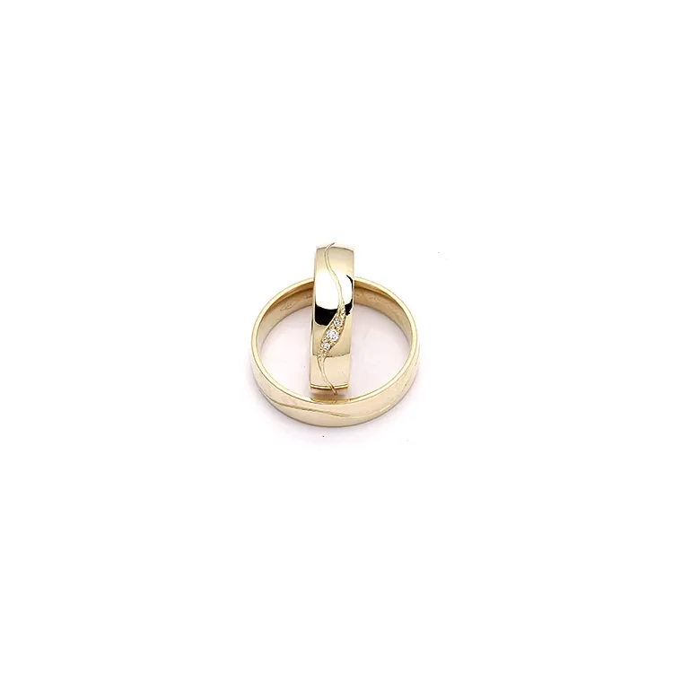 gifteringer i 9 karat gull 0,036 ct - par