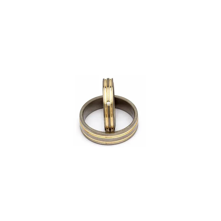 Gifteringer i titanium og alm. gull 0,025 ct