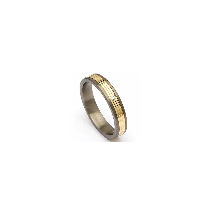 Giftering i titanium og alm. gull 0,025 ct