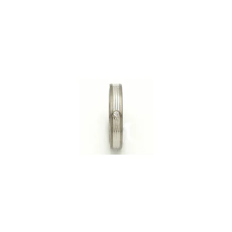 Giftering i 14 karat titanium og hvitt gull 0,025 ct