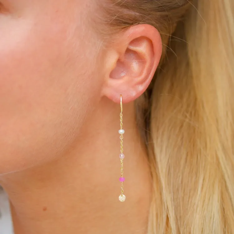 lange rosa kjedeøreringer i forgylt sølv - Loom Stones