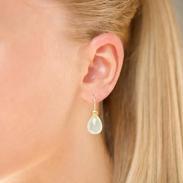 prehnite øredobber i forgylt sølv - Loom Stones