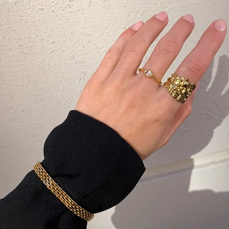 klar quartz ring i forgylt sølv - Lumé Etched