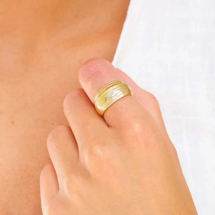 ring i forgylt messing - Eliné
