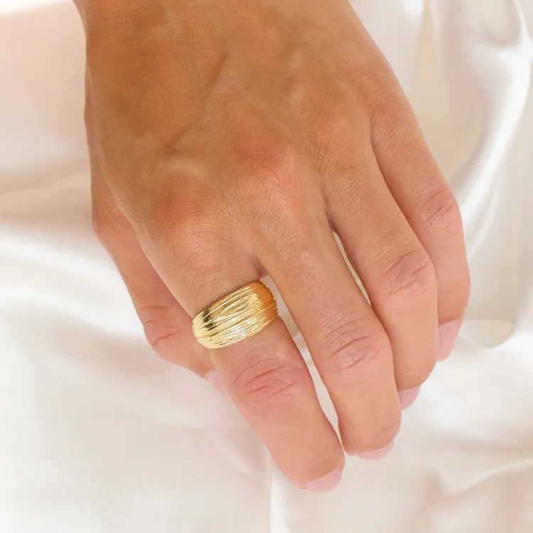 ring i forgylt messing - Eliné
