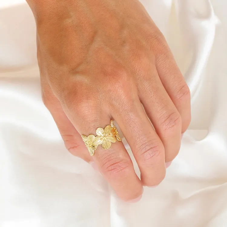 blomst ring i forgylt messing - Eliné