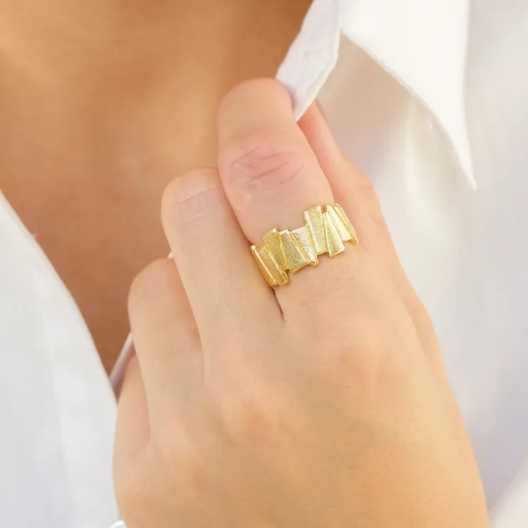 ring i forgylt messing - Eliné